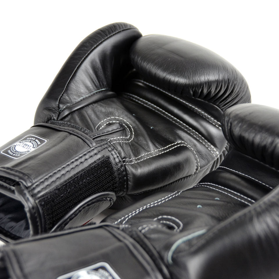 Twins BGVL3 Leather Boxing Gloves - Black, COMBATICA